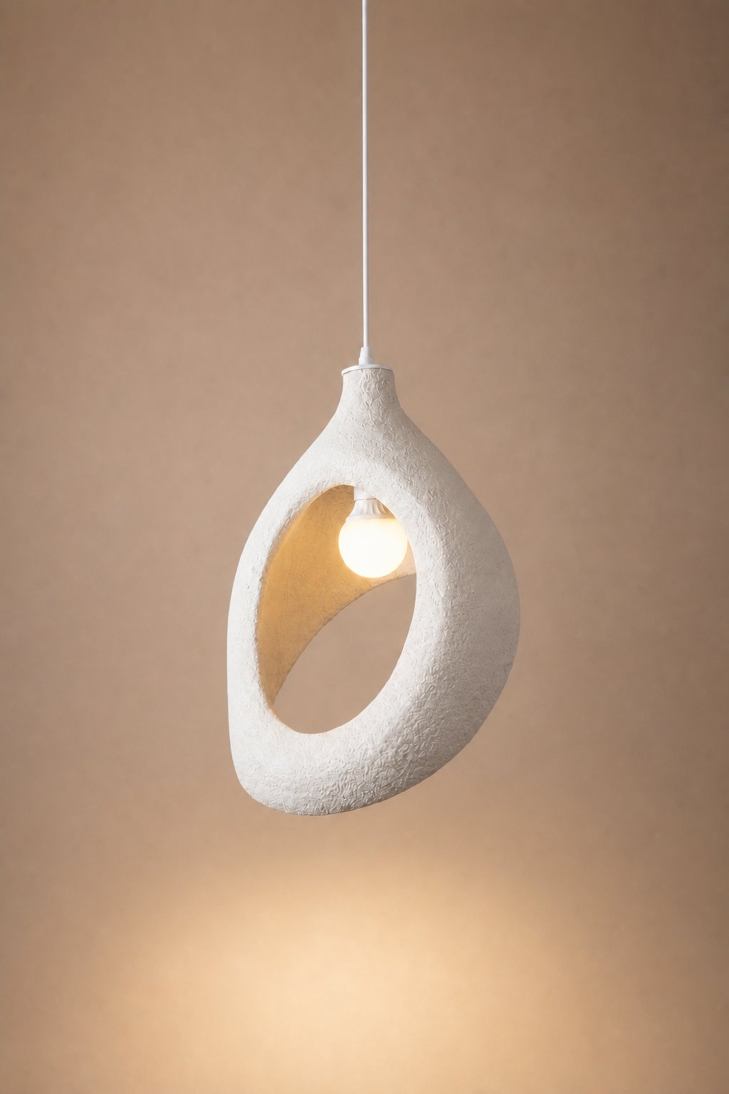 Maison Moya - Anneau Open-Form Sculptural Pendant Lamp - Blanc Craie
