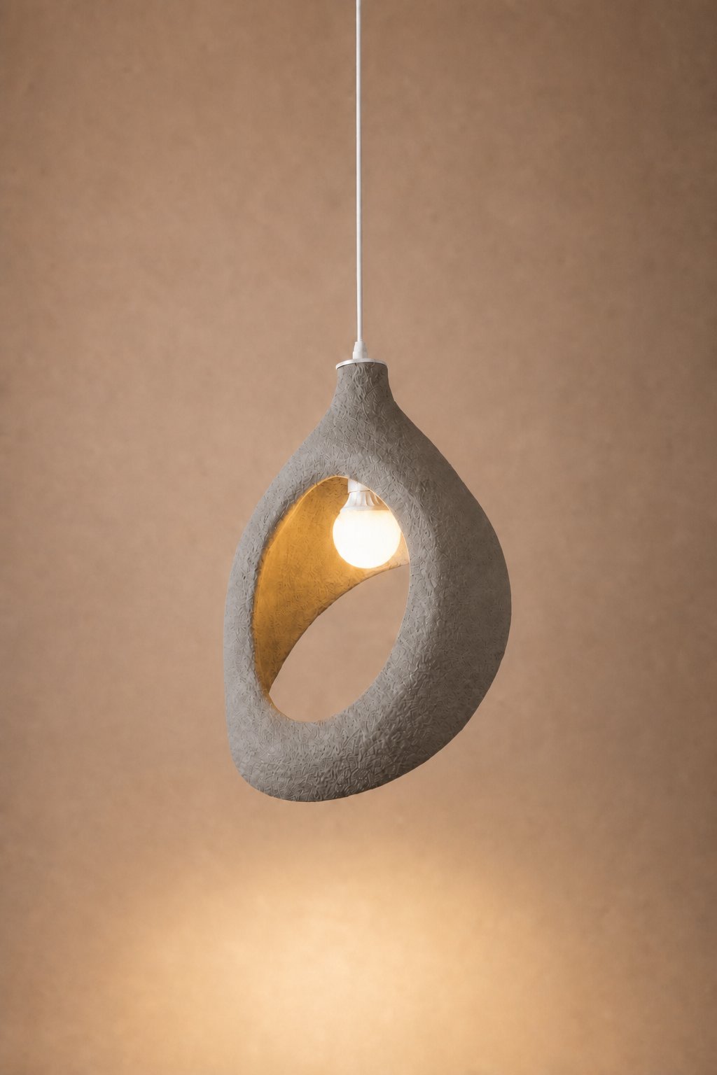 Maison Moya - Anneau Open-Form Sculptural Pendant Lamp - Gris Galet
