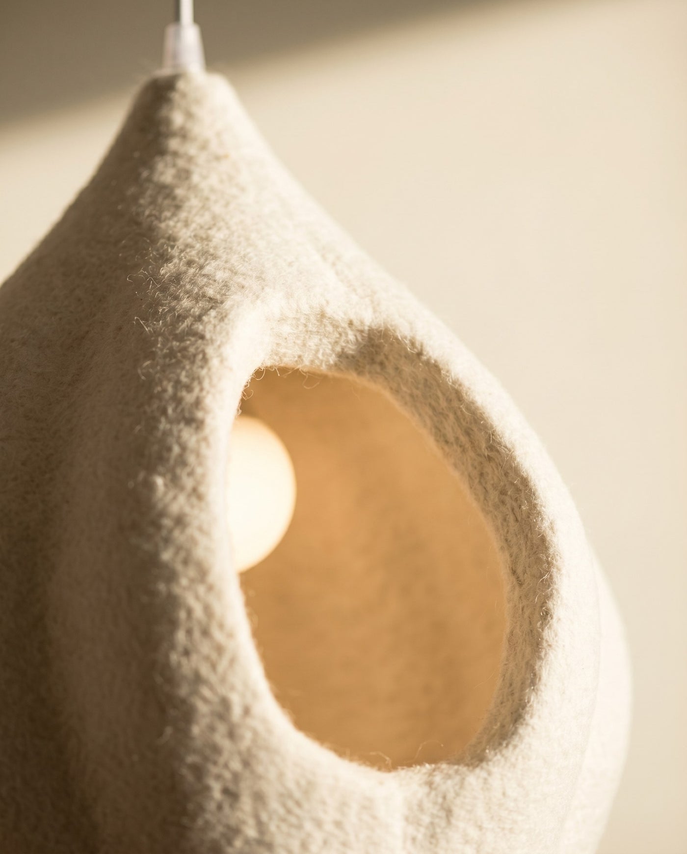 Maison Moya - Goutte Hand-Sculpted Plaster Pendant Lamp - 03 closeup-top