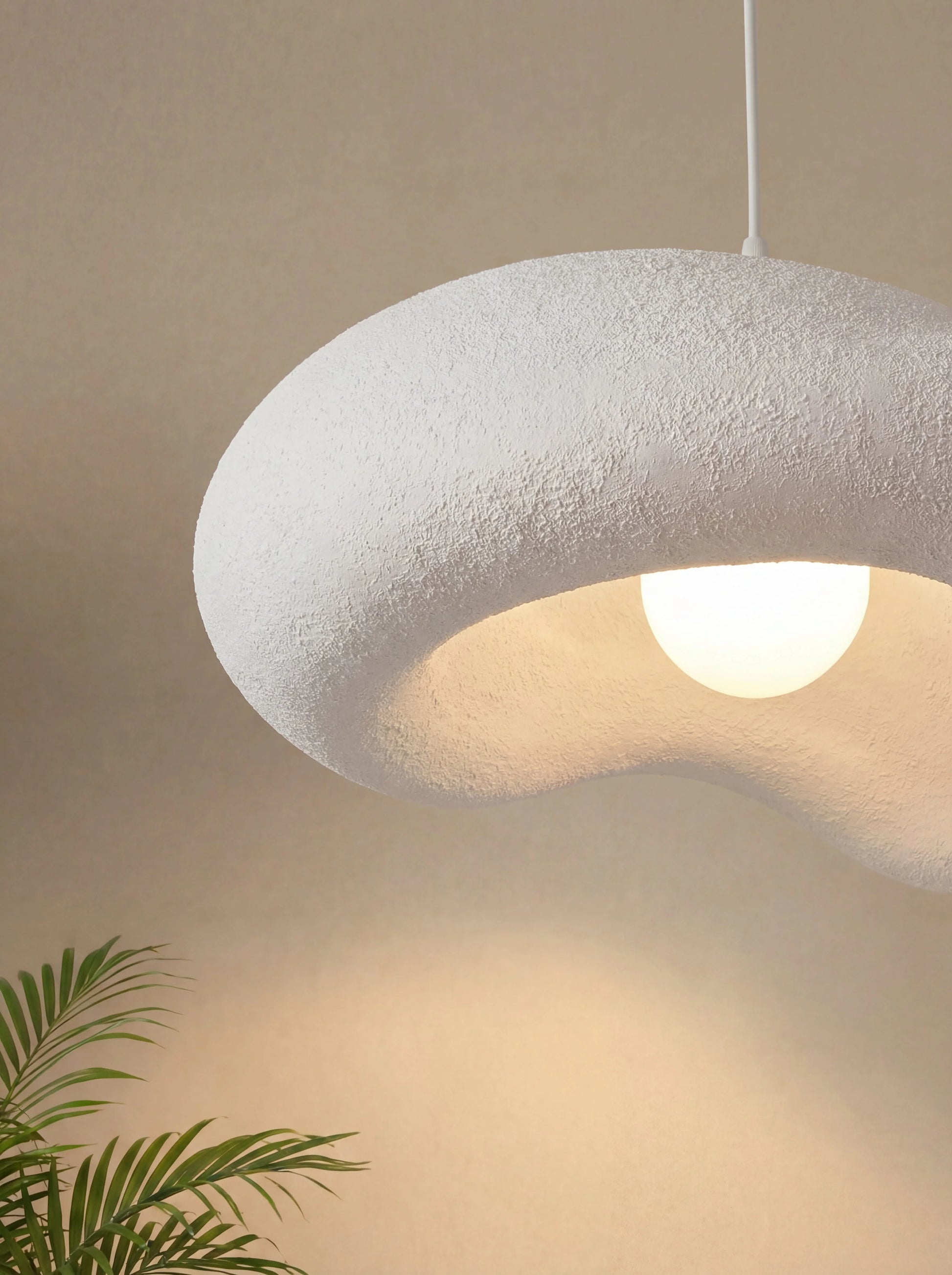 Fleur de Prunier Blossom Pendant Lamp detail view - Maison Moya distinctive pendant lamp