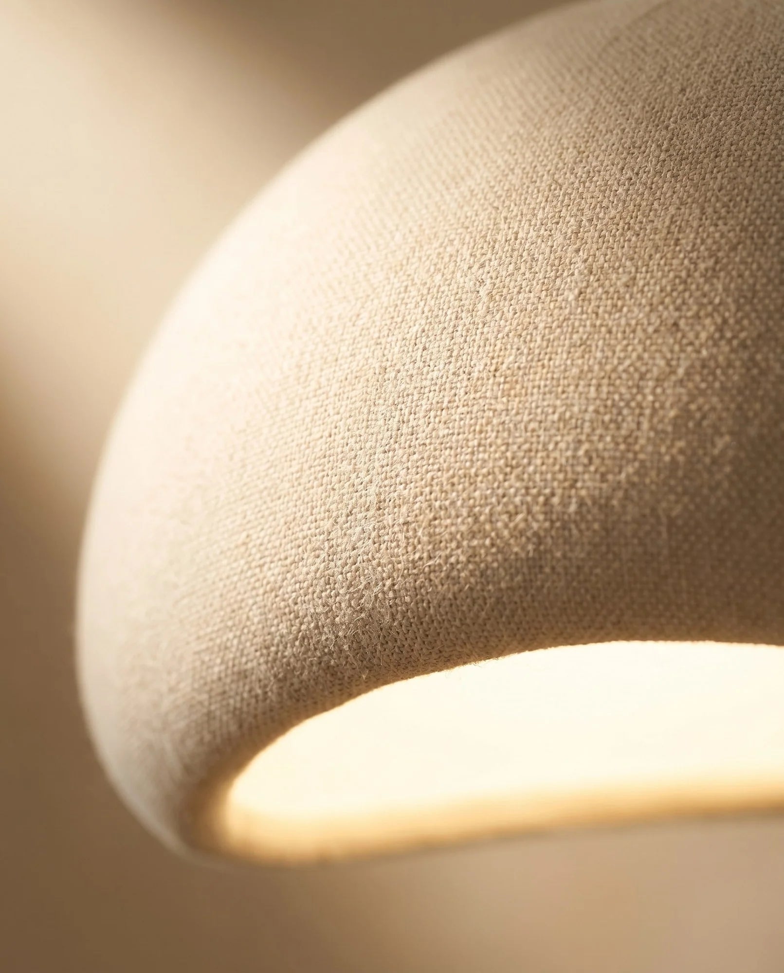 Maison Moya - Nubis Cloud Pendant Lamp - 03 closeup-top
