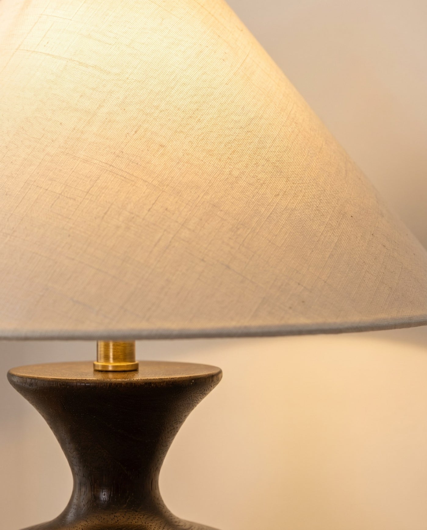 Maison Moya - Sablier Turned Wood Table Lamp - 03 closeup-top
